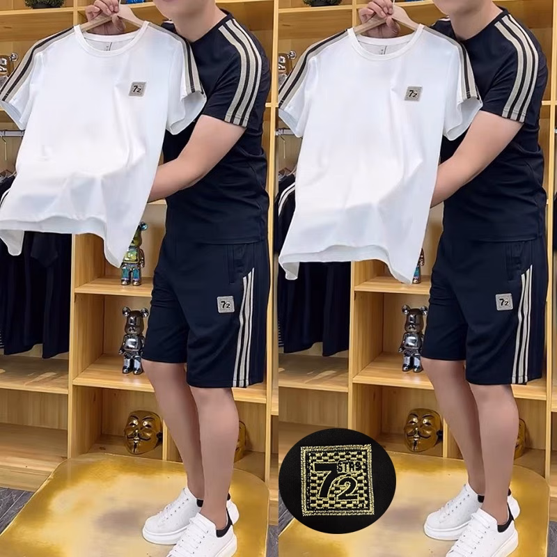 Mặc đồ hè như nào để không bị lỗi mốt với bộ quần áo nam cộc tay thêu logo phong cách Hàn Quốc?