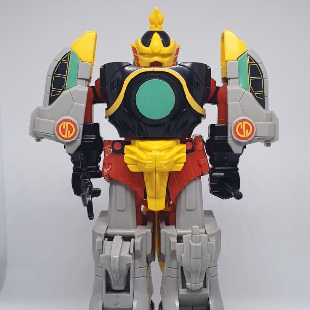 Làm thế nào để phân biệt figure bản Fake và bản chính hãng khi mua đồ chơi cho bé?