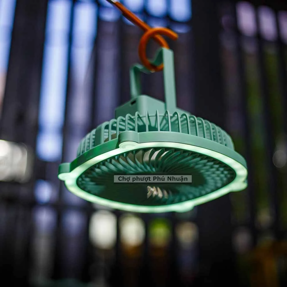 Làm sao để chọn quạt đèn treo lều camping phù hợp cho chuyến đi dã ngoại của bạn?