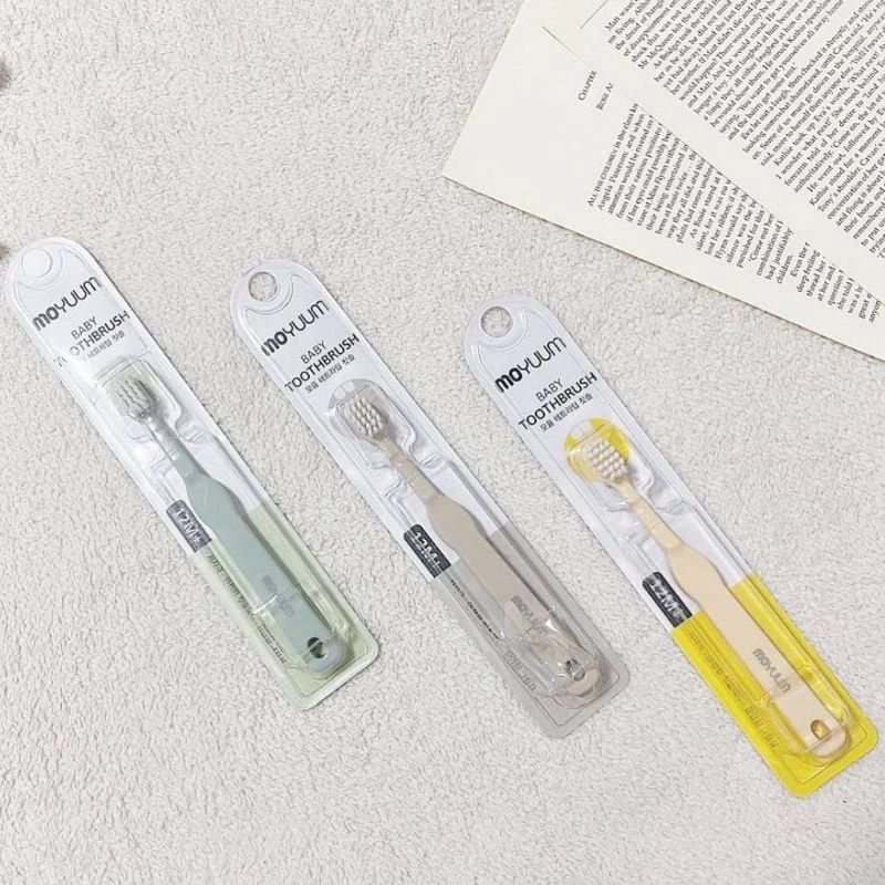 Làm thế nào để chọn bàn chải đánh răng phù hợp cho bé từ 12 tháng tuổi và những điều bố mẹ cần lưu ý