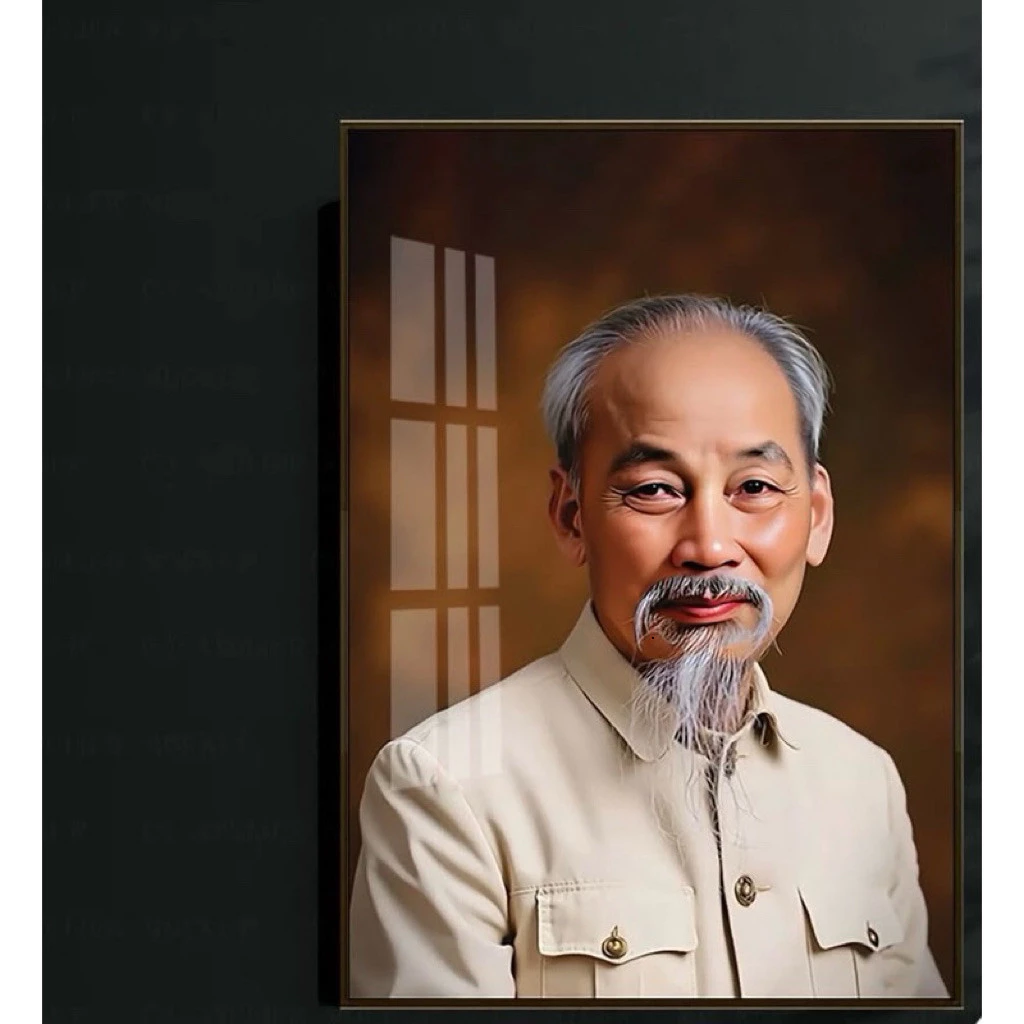 Liệu tranh tráng gương treo tường có thực sự tốt cho không gian phòng khách của bạn?