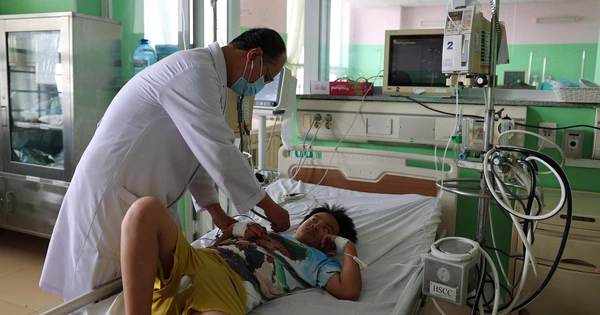 Ngộ độc bánh mì: 125 người nhập viện, UBND Phú Mỹ phạt 15 triệu