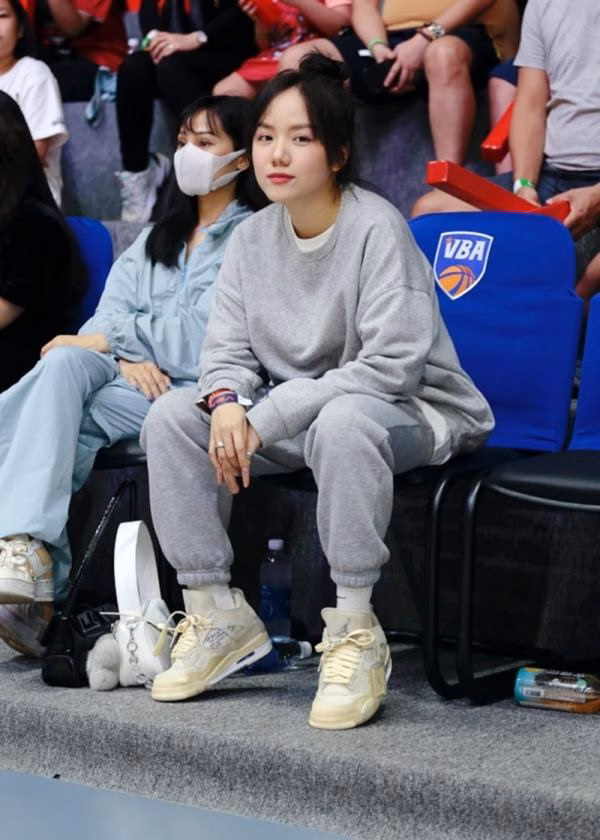 Các mẫu giày sneaker đẹp