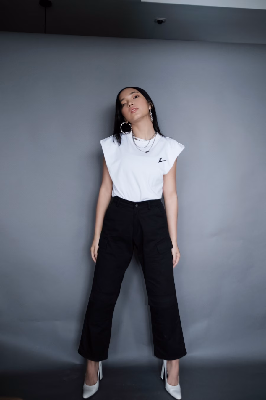 chau bui mot fashionista co tieng o viet nam cung da tung lang xe phong cach minimalism Châu Bùi - một fashionista có tiếng ở Việt Nam cũng đã từng 'lăng xê' phong cách Minimalism