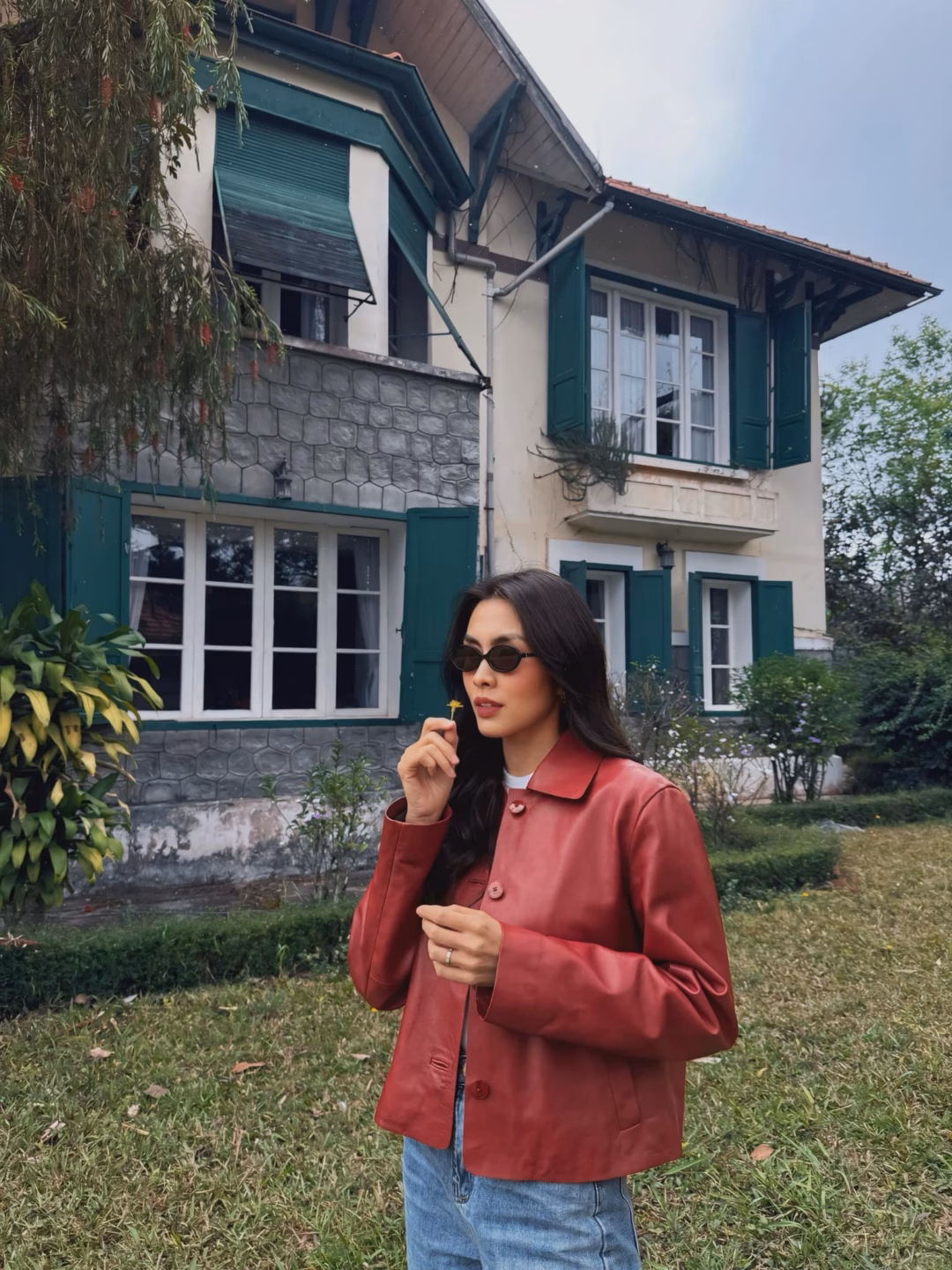 Tăng Thanh Hà, 12 năm xa bỏng đèn: Vẻ đẹp không phai và cuộc sống viên mãn hậu showbiz Tăng Thanh Hà dù đã ở tuổi U40 nhưng vẫn vô cùng xinh đẹp.
