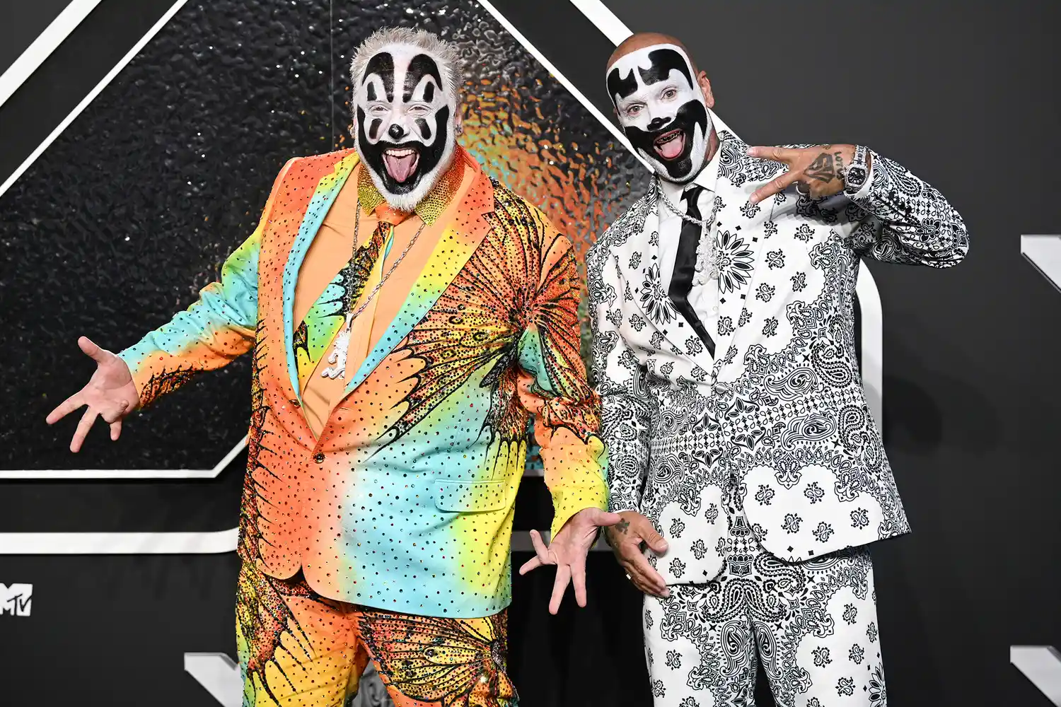 Tên gọi độc đáo của các nhóm fan nổi tiếng thế giới Violent J and Shaggy 2 Dope of Insane Clown Posse at the 2024 MTV Video Music Awards