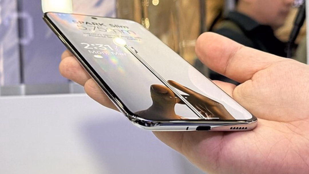 Top điện thoại mỏng nhất thế giới với thiết kế chỉ từ 3.6mm TECHNO Spark Slim