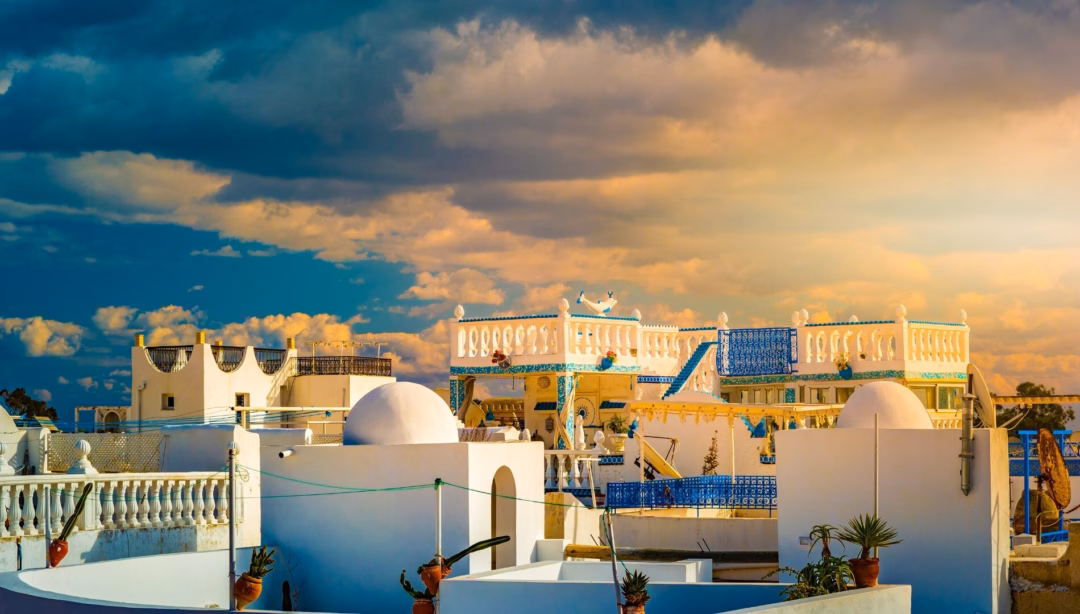 Anh cảnh báo du khách tránh đi gần biên giới Tunisia – Algeria vì nguy cơ khủng bố Bộ Ngoại giao Anh kêu gọi công dân kiểm tra thông tin du lịch chính thức trên trang web của FCDO trước khi khởi hành