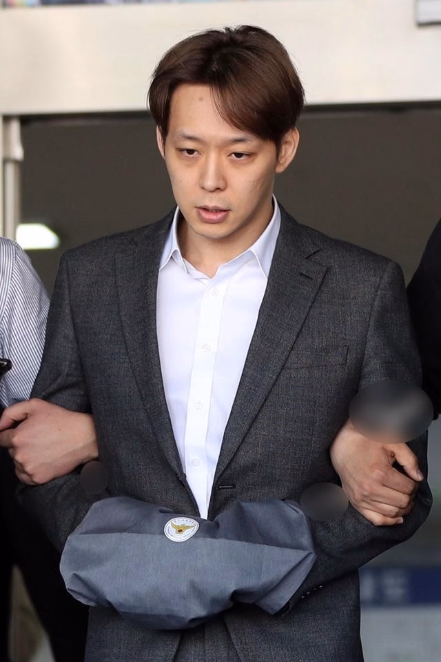 Cuồi cùng, Park Yoochun bị kết án tù vì dùng ma túy