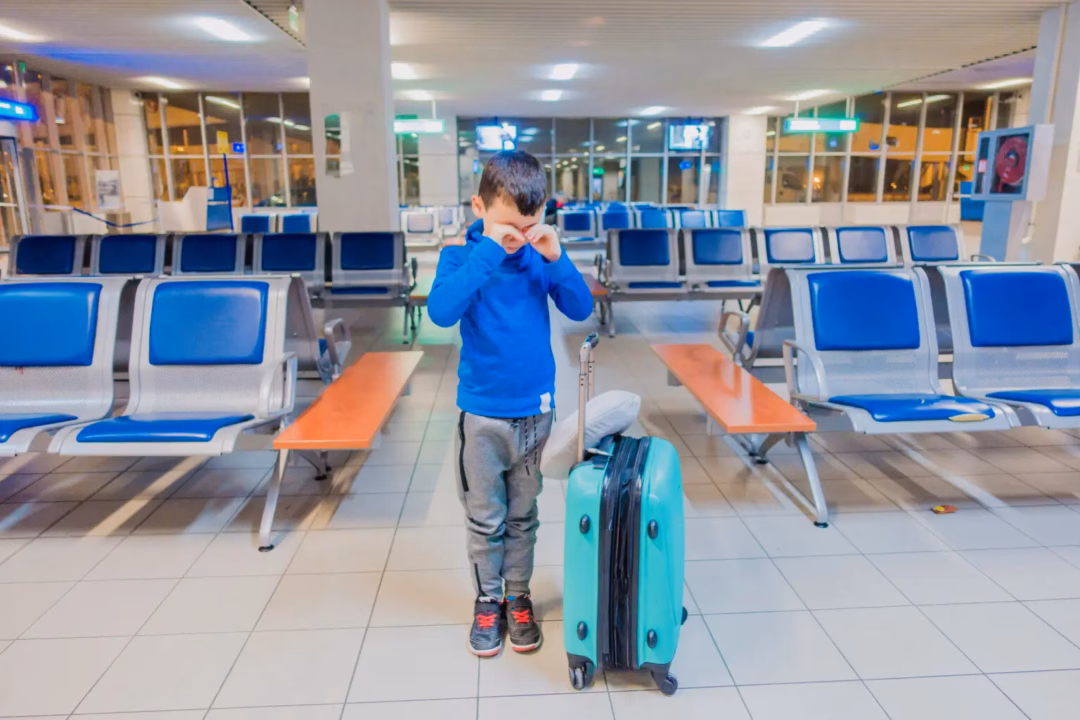Nữ nhân viên sân bay cho biết sự việc cô vừa chứng kiến là "ngoài sức tưởng tượng". Ảnh chụp màn hình