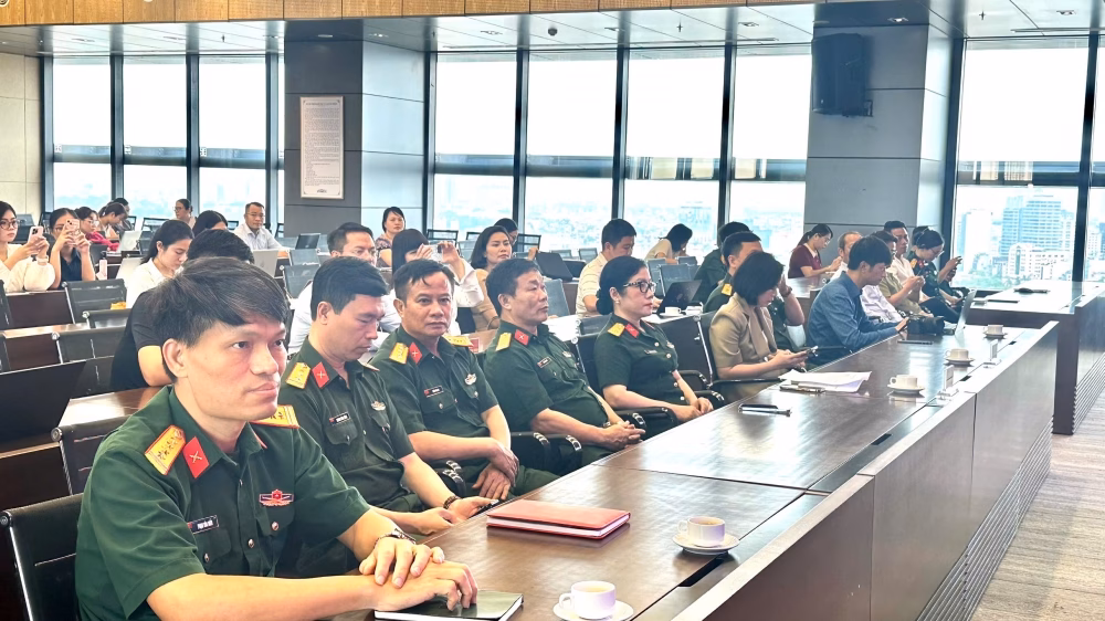 Các đại biểu tham dự chương trình