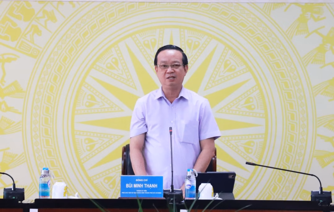 TP HCM tìm cách gỡ vướng cho cán bộ ở cơ sở 2 tại Bình Dương Ông Bùi Minh Thạnh - Phó Chủ tịch UBND TPHCM. Ảnh: Cổng thông tin điện tử TPHCM