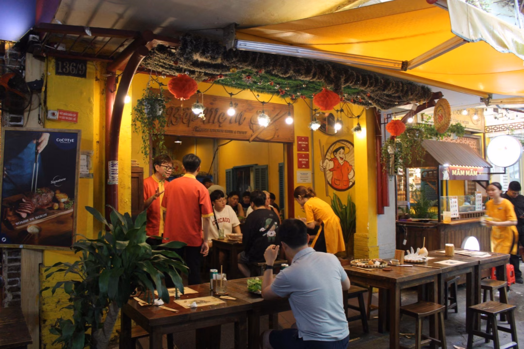 Nhà hàng Bếp Mẹ Ỉn được Michelin Bib Gourmand vinh danh 3 năm liên tiếp - Ảnh 3.