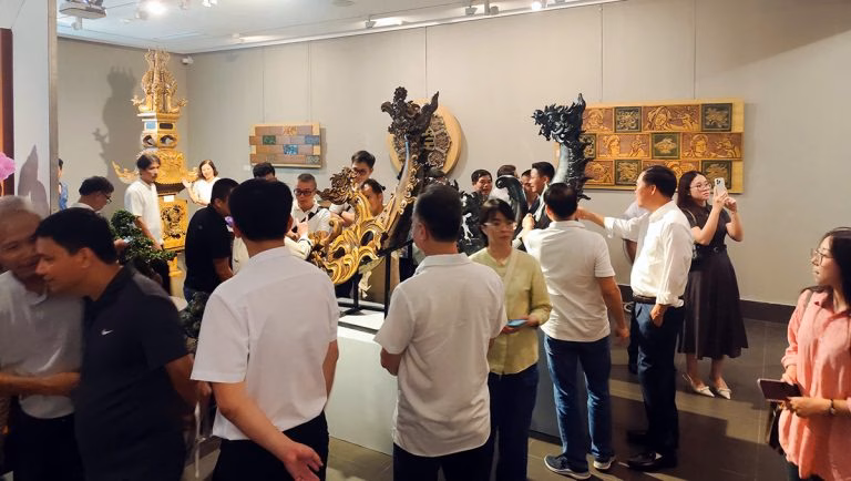 Nghệ nhân Trần Nam Tước với triển lãm ‘Nam Tước – Những mảnh ghép’ tại Hà Nội Không gian triển lãm (Ảnh: Nguyên Khánh)
