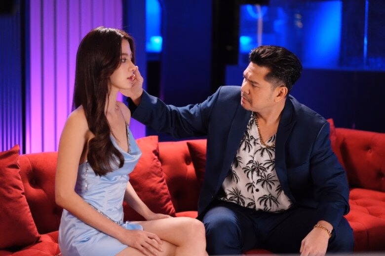 Bức ảnh vợ cũ của chồng trong đ&ecirc;m t&acirc;n h&ocirc;n