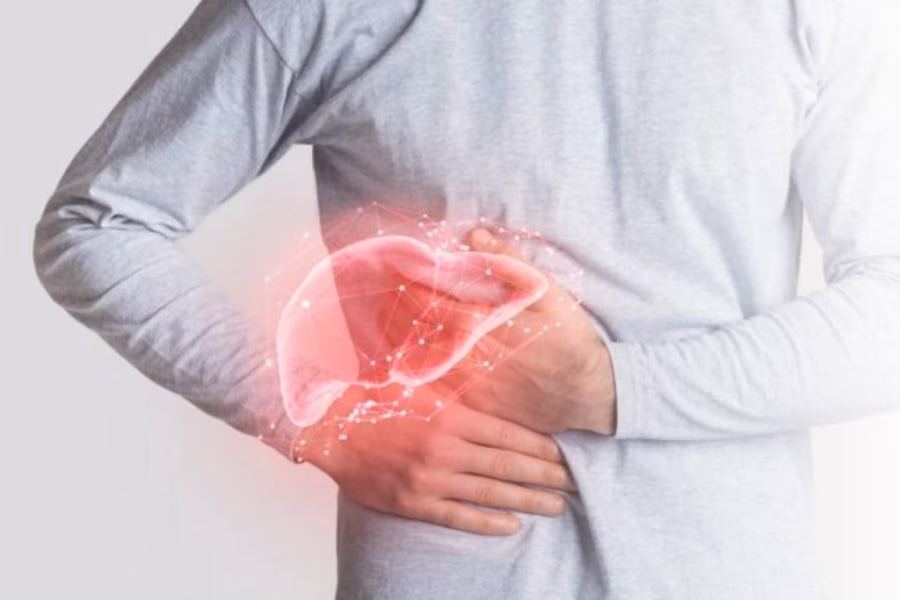 Da bầm t&iacute;m - dấu hiệu gan yếu