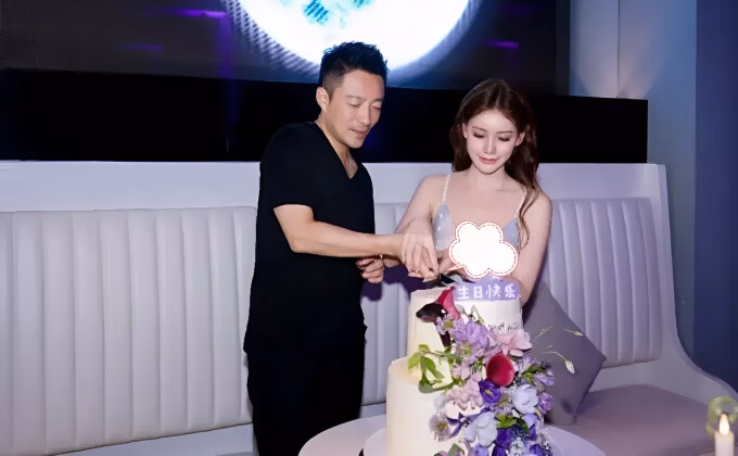 Uông Tiểu Phi chuẩn bị tổ chức đám cưới với vợ mới vào năm 2024