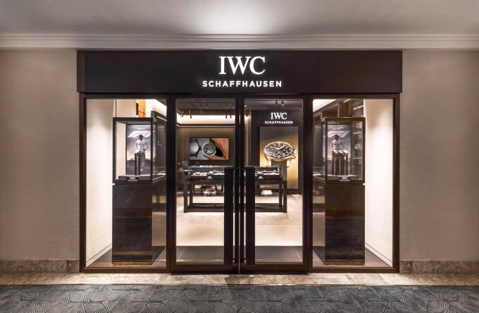 IWC Schaffhausen mở cửa hàng đầu tiên tại Hà Nội