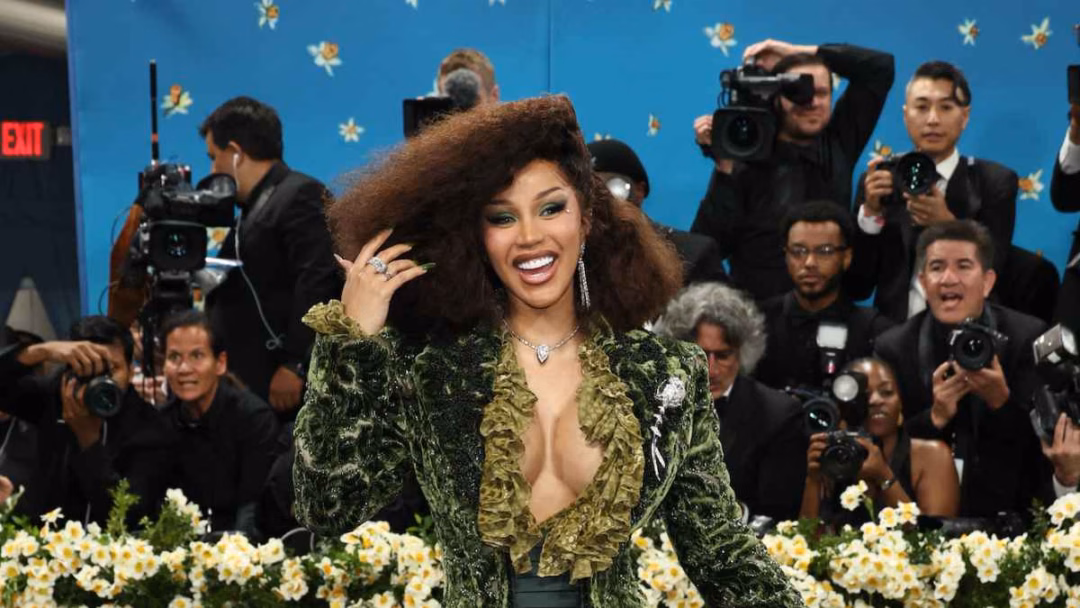 Những ngôi sao giải trí và bài toán tài chính: Chi tiêu, thành công và vướng mắc GettyImages-2213629102 cardi b details extravagant cost of raising three kids