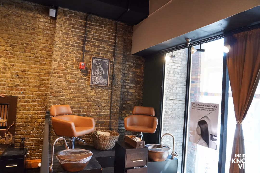 Cửa hàng làm móng và chăm sóc sắc đẹp với các liệu pháp độc đáo ởAmulet Parlor Amulet Parlor Grand Opening, August 2025