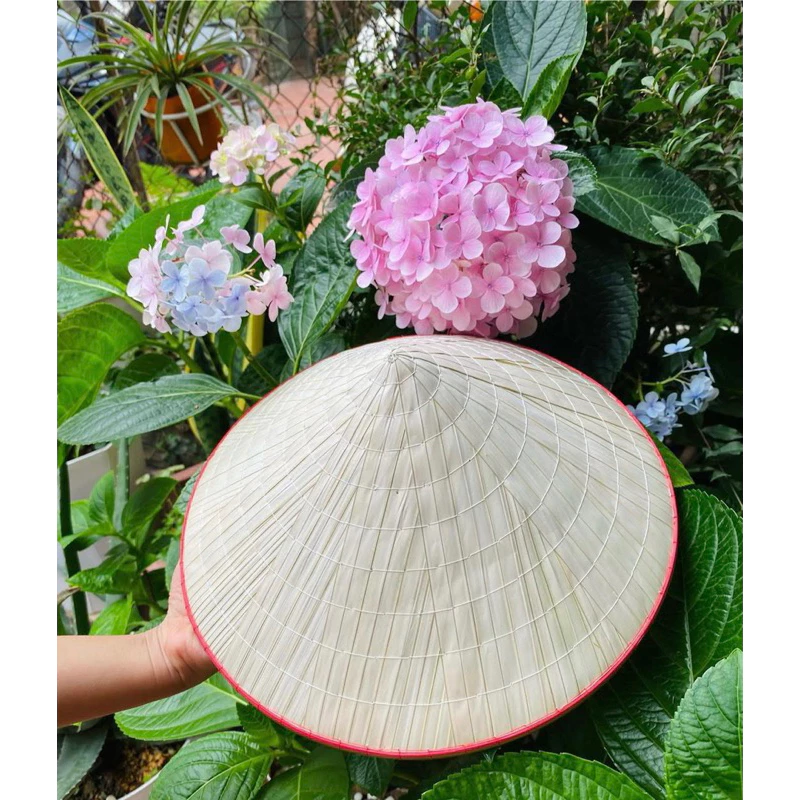 Tại sao nón lá trang trí đủ size lại là sự lựa chọn thông minh cho bé yêu của bạn?