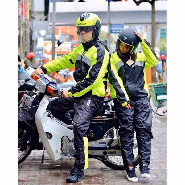 Mũ và áo mưa tái sử dụng – Làm thế nào để chọn đúng loại cho chuyến đi bộ đường dài an toàn?