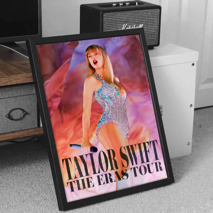 Làm thế nào để bảo quản poster thần tượng như Taylor Swift để không bị phai màu sau vài tháng?