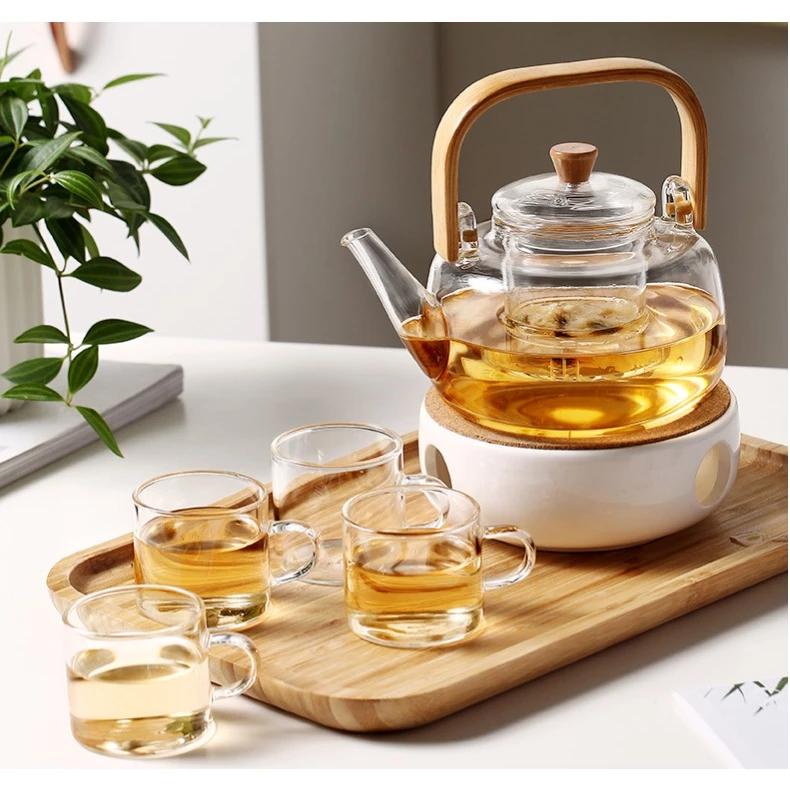 Làm thế nào để chọn bộ ấm trà thủy tinh chịu nhiệt phù hợp cho không gian bàn ăn gia đình?