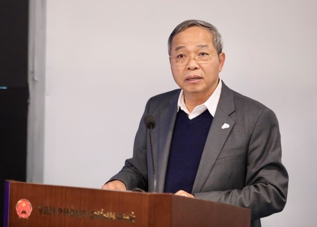 Nguyễn Trung Chính trình bày giải pháp AI Nguyễn Trung Chính trình bày giải pháp AI