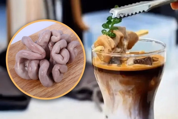 Cà phê lòng lợn Cà phê lòng lợn tại một quán ở Giang Du