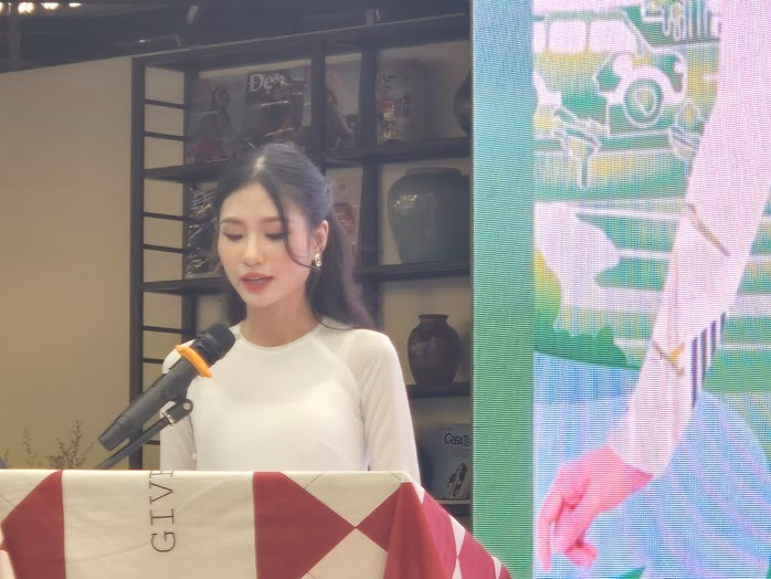 Lễ tổng kết và trao giải Hoa hậu Nguyễn Thanh Hà phát biểu tại Lễ tổng kết và trao giải
