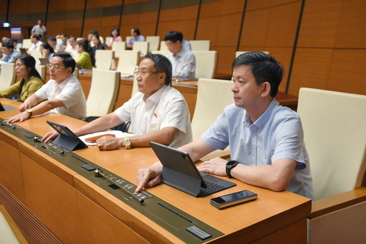 Quốc hội thông qua Luật Thuế thu nhập doanh nghiệp Quốc hội thông qua Luật Thuế thu nhập doanh nghiệp, nhiều ngành được hưởng ưu đãi - Ảnh1.