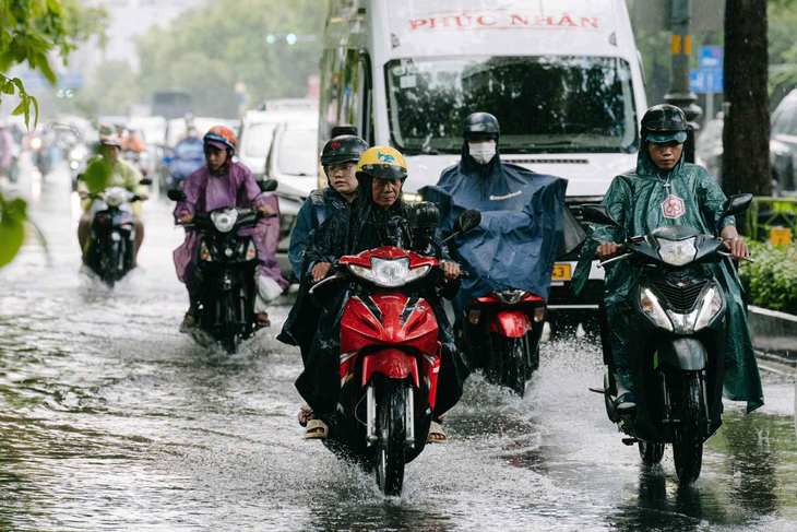 Mây dông gây mưa lớn ở Nam Bộ và TP.HCM Mây dông gây mưa dông cho Nam Bộ