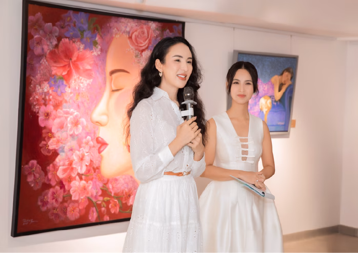 Hoa hậu Ngọc Diễm phát biểu khai mạc