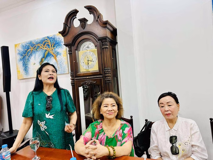NSND Thanh Ngoan phát biểu NSND Thanh Ngoan phát biểu tại lễ ra mắt văn phòng đại diện của APPA tại TP HCM