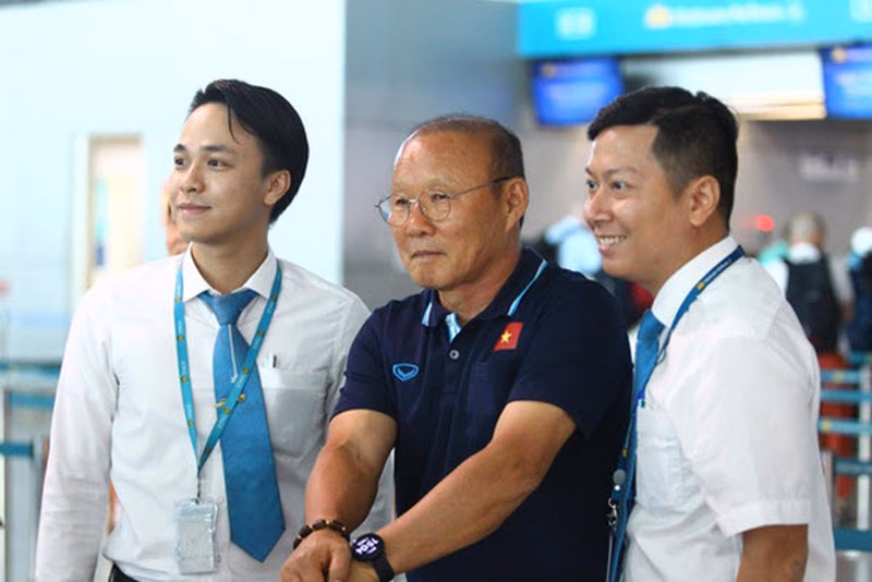 U23 Việt Nam vui vẻ trên đường đi