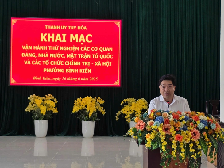 Phú Yên đẩy mạnh cải cách hành chính với việc vận hành thử nghiệm mô hình tổ chức cấp xã mớ Khai mạc vận hành thử nghiệm mô hình tổ chức cấp xã mới