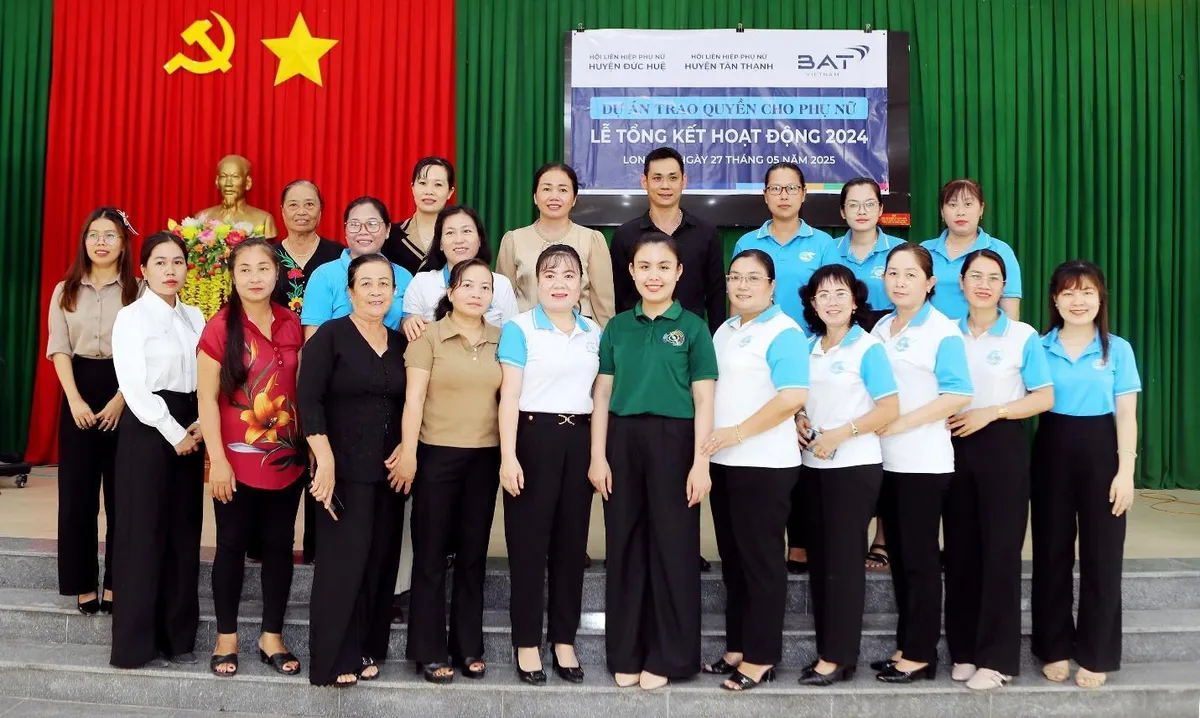 Tổng kết một năm lan tỏa giá trị thiết thực từ chương trình hỗ trợ phụ nữ vùng biên Tổng kết một năm lan tỏa giá trị thiết thực từ chương trình hỗ trợ phụ nữ vùng biên