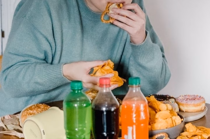 Đồ ngọt có thể gây suy thận
