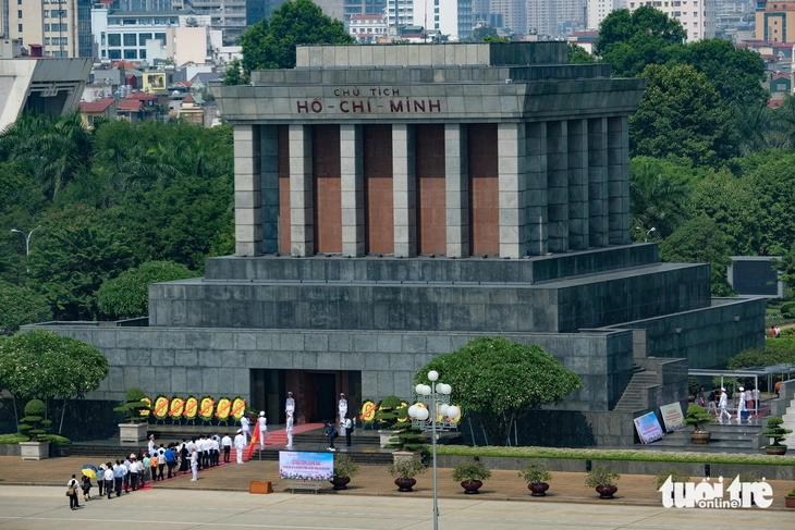 Lăng Chủ tịch Hồ Chí Minh