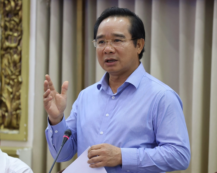 Chủ tịch UBND TP.HCM Nguyễn Văn Được phát biểu Chủ tịch UBND TP.HCM Nguyễn Văn Được phát biểu