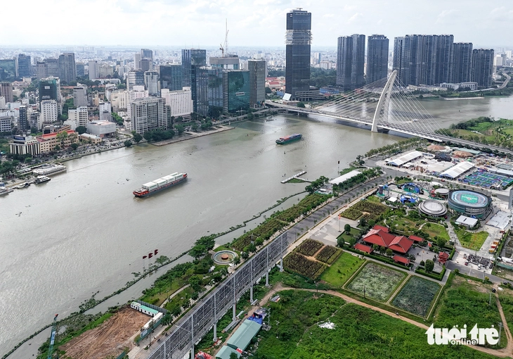 Khu vực bờ sông Thủ Thiêm, TP Thủ Đức