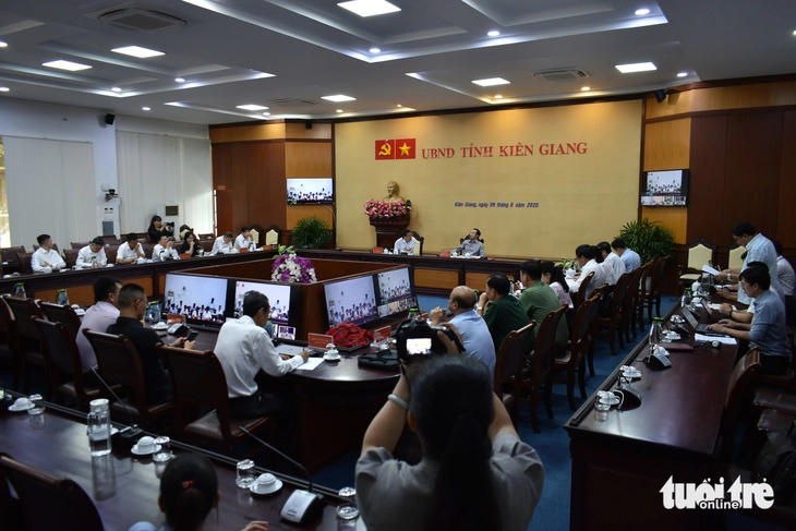 Toàn cảnh buổi làm việc Toàn cảnh buổi làm việc giữa Tổng công ty Cảng hàng không Việt Nam và UBND tỉnh Kiên Giang