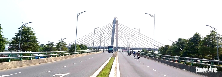 Cầu vượt Ngã ba Huế Cầu vượt Ngã ba Huế là công trình giao thông trọng điểm