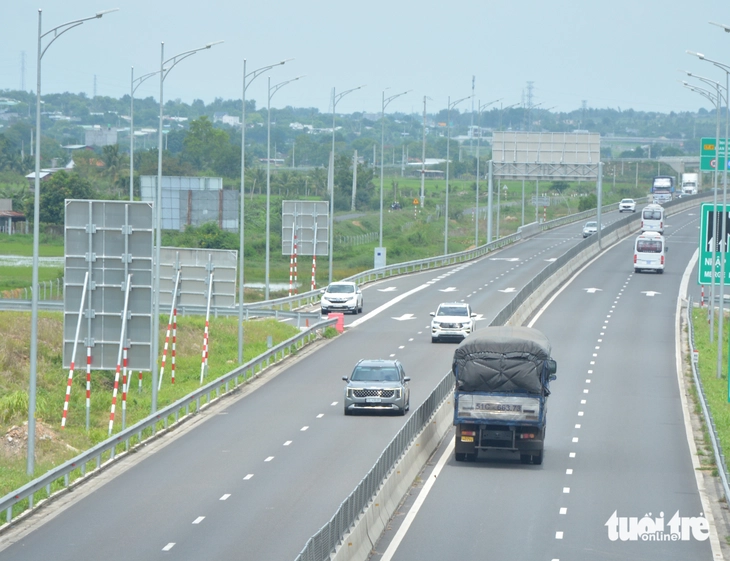 Cao tốc Vĩnh Hảo – Phan Thiết vừa trải qua một cuộc kiểm tra nhằm đánh giá và điều chỉnh các v Cao tốc Vĩnh Hảo - Phan Thiết - Ảnh1.