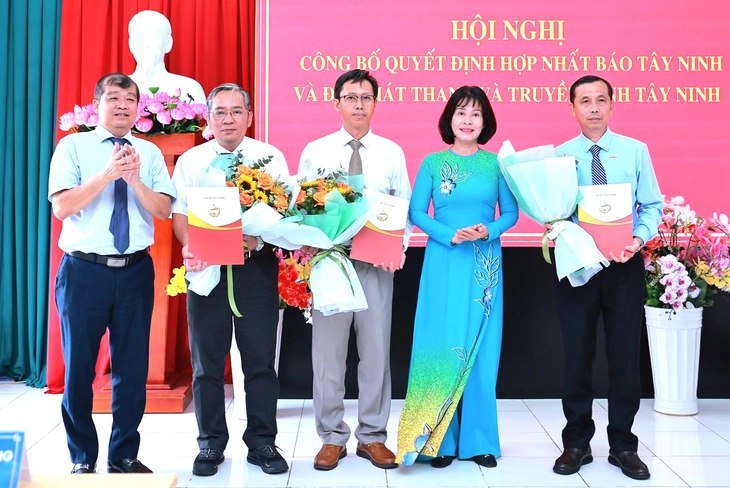 Tây Ninh chính thức hợp nhất Báo và Đài phát thanh – truyền hình Hợp nhất Báo với Đài phát thanh - truyền hình Tây Ninh từ ngày20-6 - Ảnh1.