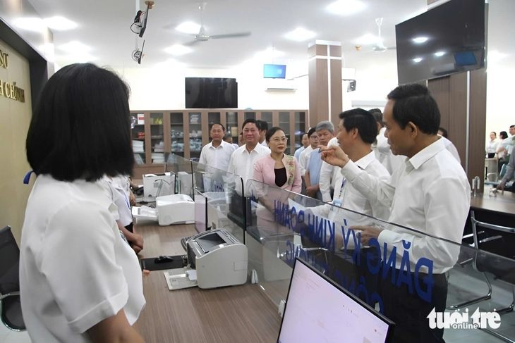 Kiểm tra công tác chuẩn bị vận hành Kiểm tra công tác chuẩn bị vận hành tại Trung tâm Phục vụ hành chính công phường Phan Rang