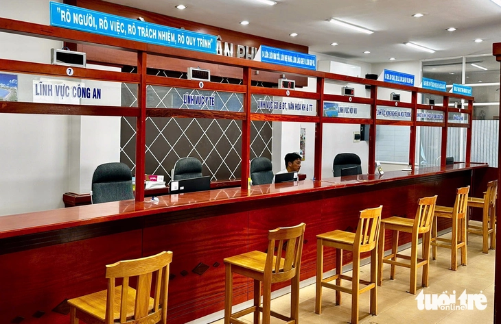 Bên trong Trung tâm phục vụ hành chính công xã Long Hải Bên trong Trung tâm phục vụ hành chính công xã Long Hải
