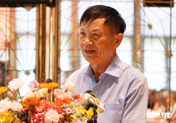 Ông Trần Thọ góp ý tại hội nghị