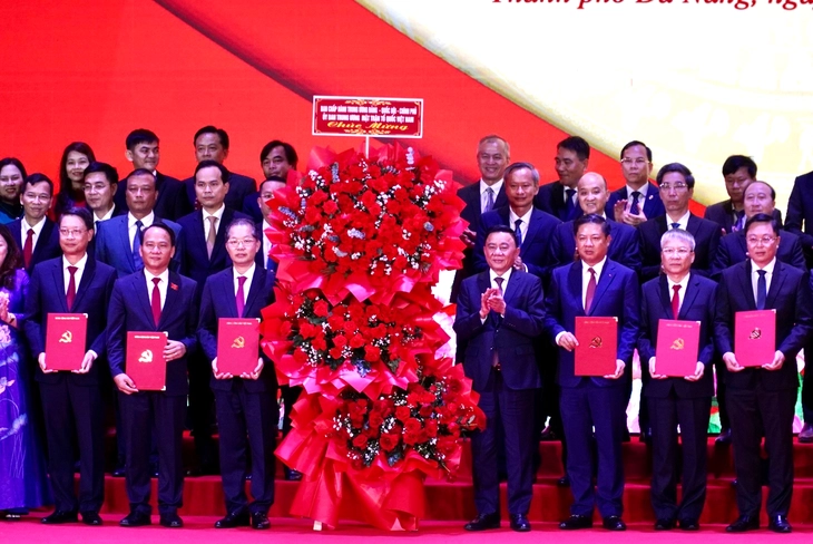 Ông Nguyễn Văn Quảng làm bí thư Thành ủy Đà Nẵng mới Ông Nguyễn Văn Quảng làm bí thư Thành ủy Đà Nẵng mới